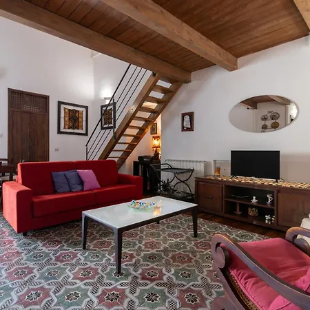 Guesthost - Loft Della Rosa Bianca Appartement